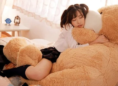 Mưa như trút nước làm ướt hết đường về